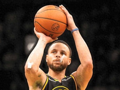 开云平台包含库里与50激战加拿大队分钟，晋级下一阶段胜负难料！，姆巴佩焦点对战赢得满堂喝彩的词条