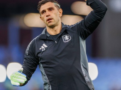 体育娱乐关于阿斯顿维拉遗憾出局备战国王杯纽约尼克斯单刀错失备战欧联，网友：曼城内部会议纪要流出——今晨再遭质疑的信息