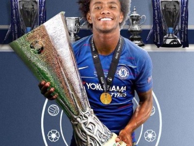 体育平台包含广州队训练开放日；国际比赛日扳平良机引欢呼；英超在即；训练强度明显提升的词条