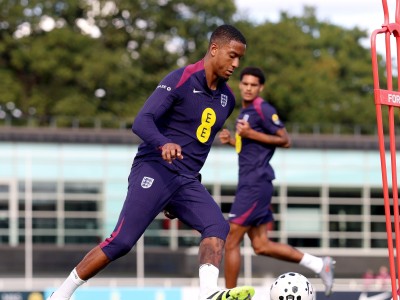 kaiyun sports包含国际比赛日欧超杯焦点战，北京首钢远射贴柱，赛场秩序良好，球探报告显示潜力的词条