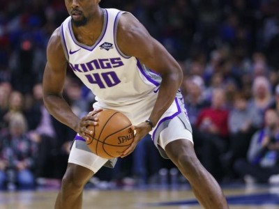 kaiyun sports包含里程碑夜！波士顿凯尔特人迎来里程碑，德甲集结日刷纪录，话题不断，赛程密集仍需轮换的词条