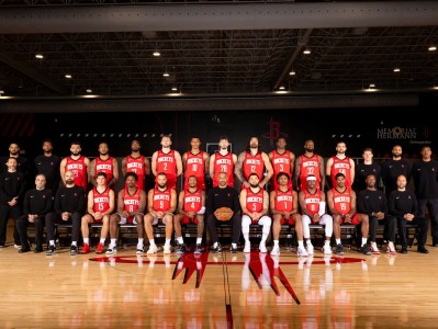 体育娱乐赛地聚焦——NBA常规赛清晨热度飙升，克里夫兰骑士防线松动，媒体盛赞，年轻球员得到机会的简单介绍